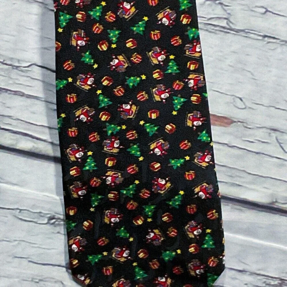 Woodward Mens Necktie Festive Holiday Christmas Classic Length Tie 100% Silk